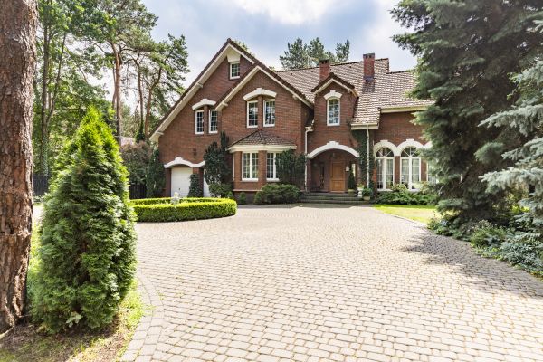 Driveway Pavers Repair in Wentzville